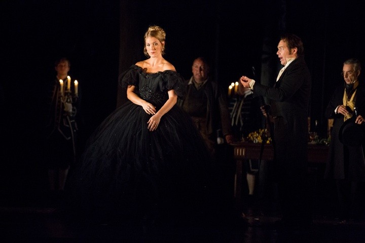 I80A4175  Le Nozze Di Figaro BENGTSSON AS COUNTESS ALMAVIVA, MALTMAN AS COUNT ALMAVIVA (C) DOUET.jpg